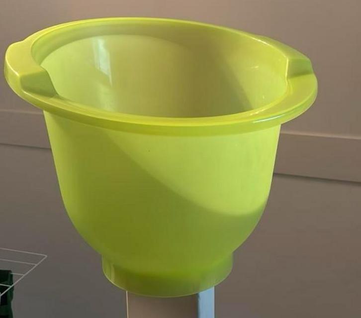 Gratis Tummy Tub - Babybadje, Huis en Inrichting, Emmers, Gebruikt, Kunststof, Met handgreep, Ophalen