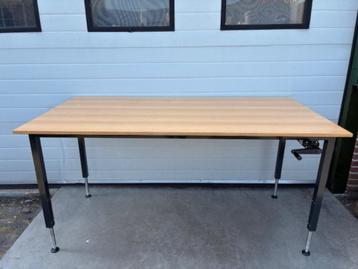 Bureau Werk tafel 90/180 beschikbaar voor biedingen