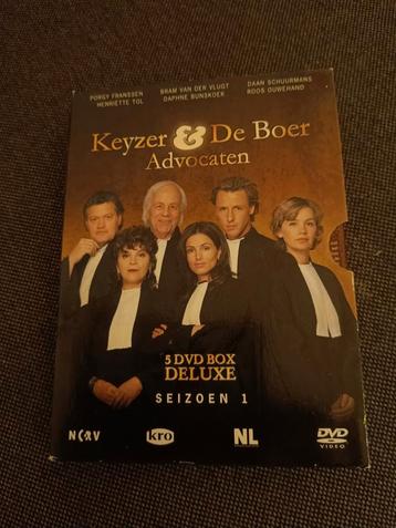 Keyzer & De Boer Advocaten - Seizoen 1, 2 & 3 DVD Box beschikbaar voor biedingen