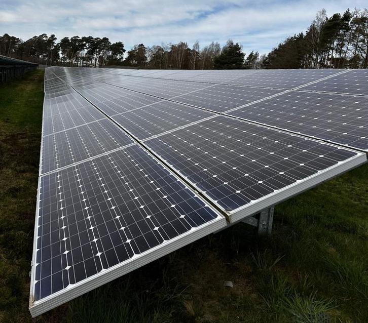 Zonnepanelen gezocht, Doe-het-zelf en Verbouw, Zonnepanelen en Toebehoren, Zo goed als nieuw, Paneel, Ophalen