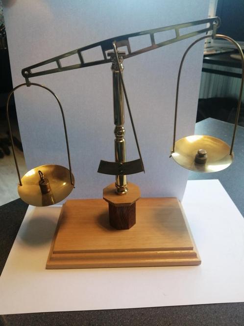 EIGEN BOUW UNIEK BRONS KOPEREN WEEGSCHAAL VOET MAHONIEHOUT, Antiek en Kunst, Antiek | Gereedschap en Instrumenten, Ophalen of Verzenden