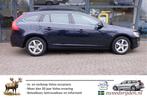 Volvo V60 2.0 T4 190 pk Nordic+, Xenon, Adaptieve CC, Trekha, Auto's, Gebruikt, Blauw, Leder en Stof, Handgeschakeld