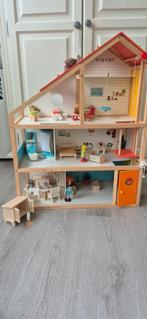 Poppen huis met lift, Ophalen, Gebruikt