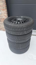 Winterbanden Vredestein met velgen 15 inch, Ophalen, Volkswagen