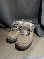 Uggs Sneakers + Extra Veters & Doos, Kleding | Dames, Schoenen, Ophalen of Verzenden, Zo goed als nieuw, Beige, Sneakers of Gympen