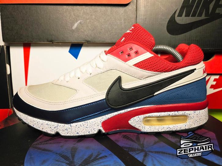 Nike Air Max Classic BW 'Paris Saint Germain' EU43 2007, Kleding | Heren, Schoenen, Gedragen, Sneakers of Gympen, Wit, Ophalen of Verzenden