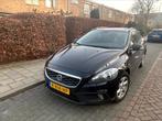 Volvo V40 1.6 T4 180PK Powershift 2015 Zwart, Auto's, Volvo, 1325 kg, 4 cilinders, 700 kg, Zwart