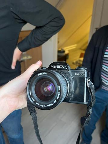 Oude Minolta X-300s Camera beschikbaar voor biedingen