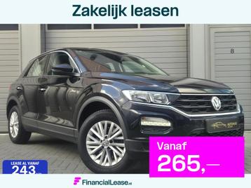 Volkswagen T-Roc 1.0 TSI Style Carplay/Lane/ACC/Trekhaak/ beschikbaar voor biedingen