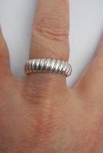 Zilveren massieve ring met ribbels Esprit maat 18,6 nr.225, Sieraden, Tassen en Uiterlijk, Ringen, 18 tot 19, Verzenden, Zo goed als nieuw