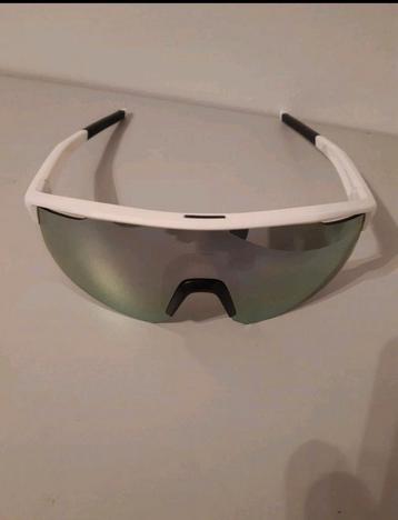 Decathlon ROADR500 LIGHT CAT3 Wielrenbril beschikbaar voor biedingen