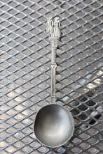 tinnen ronde lepel engelen engeltjes tin merkje man vrouw, Antiek en Kunst, Ophalen of Verzenden