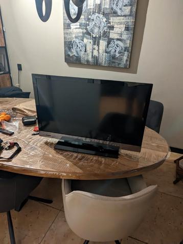 Sony Bravia 32 inch LCD TV beschikbaar voor biedingen