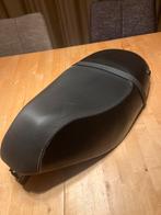 Custom sport zadel voor Piaggio Zip, Ophalen of Verzenden, Zo goed als nieuw, Zadel, Piaggio