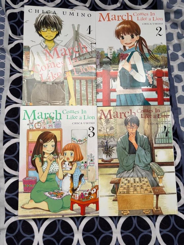 March Comes in Like a Lion 1-4 - Chica Umino - Denpa Books, Boeken, Strips | Comics, Zo goed als nieuw, Meerdere comics, Japan (Manga)