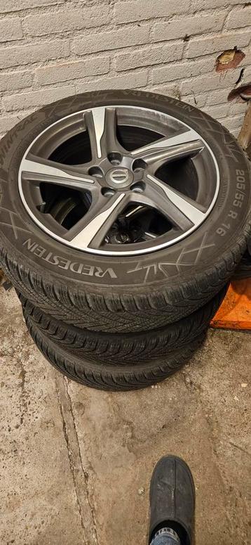 Velgenset Volvo V40 R-Design Velgen R16 205/55  beschikbaar voor biedingen