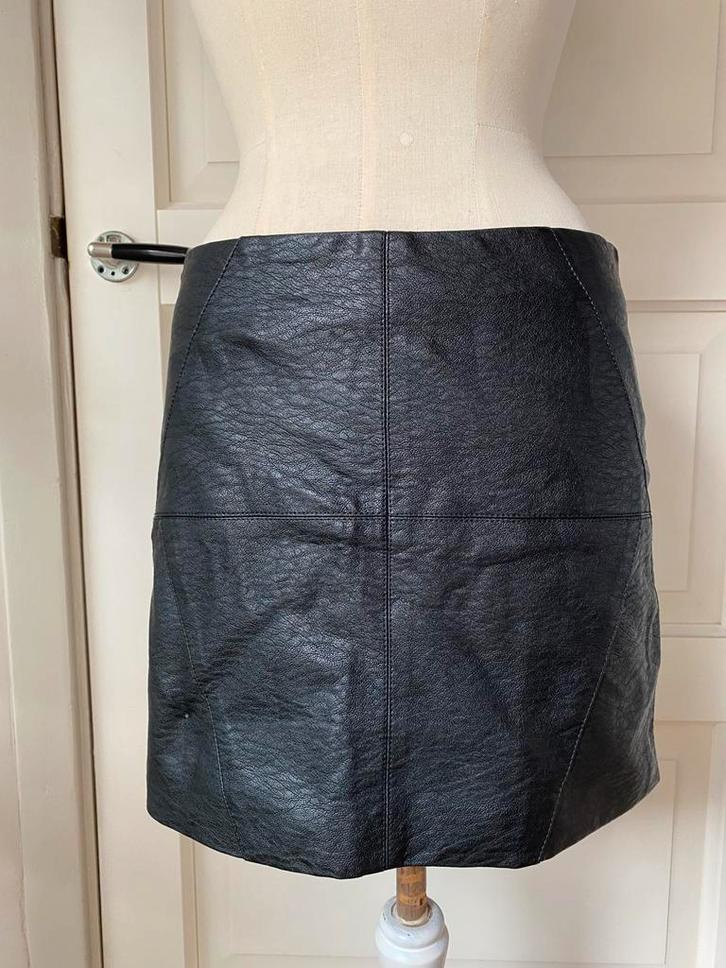 Rok nep leer S nieuw, Kleding | Dames, Rokken, Zo goed als nieuw, Maat 36 (S), Zwart, Boven de knie, Ophalen of Verzenden