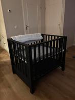 Zwarte box + 3 boxkleden., Kinderen en Baby's, Boxen, Ophalen, Gebruikt, Rechthoekig, In hoogte verstelbaar