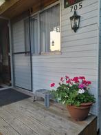 Idyllisch chalet te koop op ideale camping, Caravans en Kamperen, Stacaravans, Tot en met 4