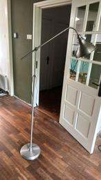Te Koop staande lamp, Huis en Inrichting, Lampen | Vloerlampen, Ophalen, Zo goed als nieuw, Metaal, 150 tot 200 cm