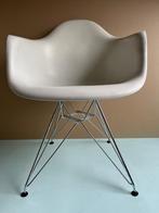 Designstoel DAR van Vitra, ontworpen door Charles Eames, Gebruikt, Ophalen