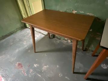 Vintage tafeltje jaren 30 - Donker fineer beschikbaar voor biedingen
