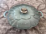 Le Creuset Bloem Bloesem Campagnard Sea Salt, Ophalen of Verzenden, Nieuw, Gietijzer