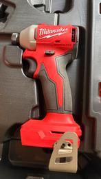 Milwaukee nooit gebruikt, Doe-het-zelf en Verbouw, Gereedschap | Boormachines, Ophalen of Verzenden, Zo goed als nieuw, Boormachine