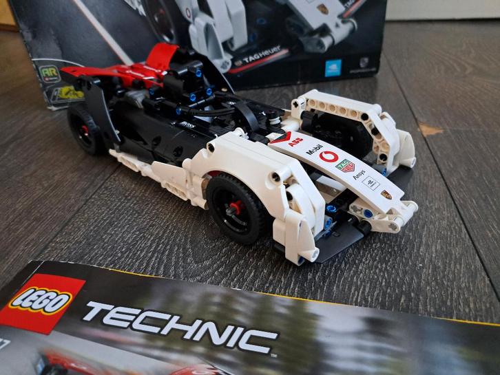 Lego Technic Formula E Porsche 42137, Kinderen en Baby's, Speelgoed | Duplo en Lego, Zo goed als nieuw, Lego, Complete set, Ophalen of Verzenden