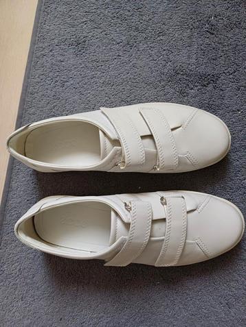 Nieuwe ECCO's, mt.41 beschikbaar voor biedingen