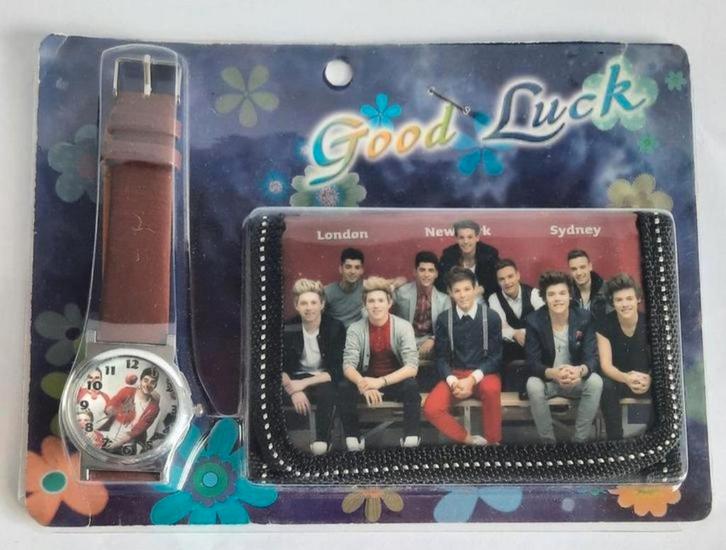 1D One Direction bruin horloge en zwarte portemonnee NIEUW, Verzamelen, Muziek, Artiesten en Beroemdheden, Nieuw, Overige typen