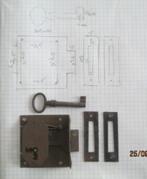 Antiek meubelslot met sleutels, Antiek en Kunst, Antiek | Meubels | Kasten, Ophalen of Verzenden