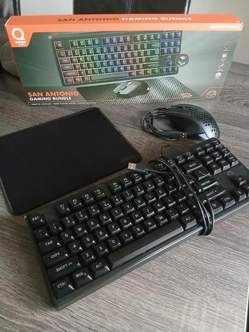 Compleet RGB Toetsenbord met Muis incl Muismat te koop beschikbaar voor biedingen