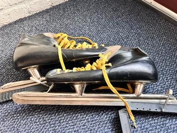 Noren schaatsen maat 44/45 beschikbaar voor biedingen