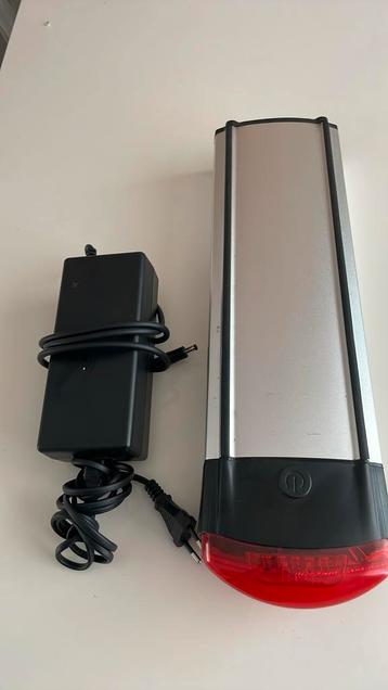 Gazelle fietsaccu - topconditie 1 jaar oud incl factuur  beschikbaar voor biedingen