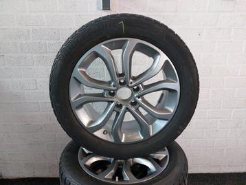 Mercedes Benz C-klasse Winterset 17 Inch Origineel beschikbaar voor biedingen