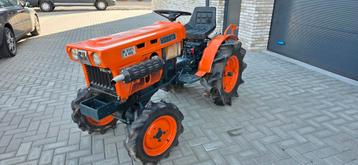 Verkocht !   Kubota mini tractor B6001 4wd beschikbaar voor biedingen