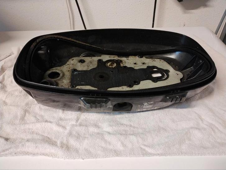 Suzuki DF4 DF5 DF6 Onderste Motorkap, Auto-onderdelen, Motor en Toebehoren, Suzuki, Gebruikt, Ophalen of Verzenden