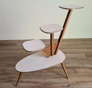 Vintage plantentafel etagere tafel tafeltje retro planten beschikbaar voor biedingen