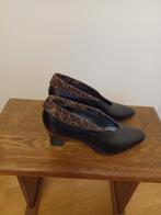 Revival leren pumps maat 40 - luipaarddessin, Zwart, Ophalen of Verzenden, Zo goed als nieuw, Revival