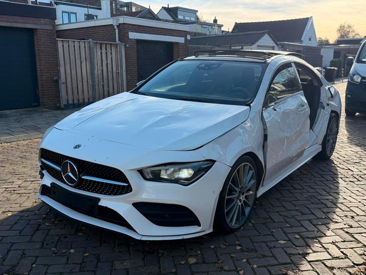 Mercedes CLA220 AMG SFEER PANO, Auto diversen, Schadeauto's, Benzine, Overige carrosserieën, Ophalen of Verzenden