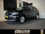Volkswagen T-ROC 1.5 TSI STYLE BNS RIJKLAAR l ACC l CLIMA l, 1254 kg, Euro 6, 4 cilinders, Zwart
