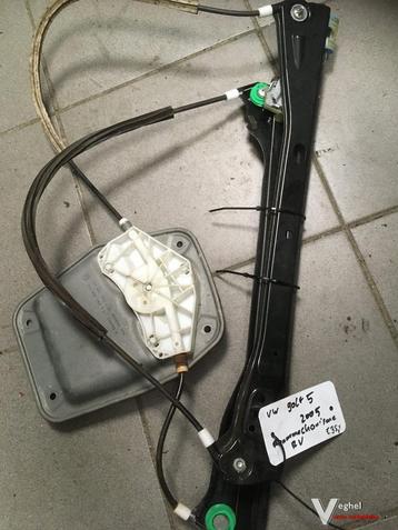 Vw Golf 5 2005 electr raammech rechtsvoor beschikbaar voor biedingen