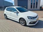 Volkswagen Polo 1.0 TSI 110pk R-Line Allstar | 2016, Voorwielaandrijving, Stof, Zwart, Wit