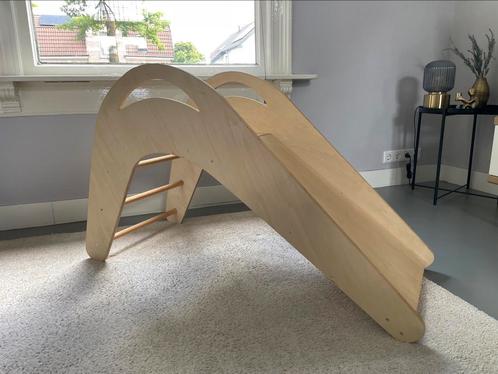 Houten binnenglijbaan van YAYAwoods, Kinderen en Baby's, Speelgoed | Houten speelgoed, Zo goed als nieuw, Overige typen, Ophalen of Verzenden