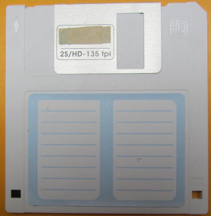 Tien (=10) High density (HD) 3½-inch schijven,, Computers en Software, Beschrijfbare discs, Zo goed als nieuw, Overige typen, Herschrijfbaar