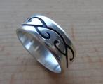 zilveren heren ring maat 23 bombarie met tribal teken [914], Sieraden, Tassen en Uiterlijk, Ringen, 20 of groter, Verzenden, Heer