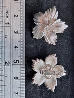 Vintage oorbellen (Trifari), Ophalen of Verzenden, Gebruikt, Zilver, Overige materialen