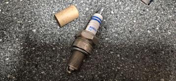 4x nieuwe Bosch bougies o.a vw Golf. beschikbaar voor biedingen