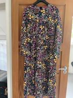Urban treats zwarte jurk met multicolour bloemen, Urban treats, Zwart, Maat 42/44 (L), Ophalen of Verzenden